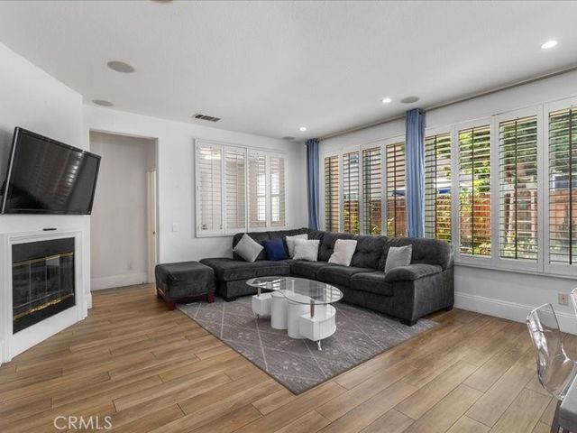 22821 Oak Knoll, Carson, CA 90745