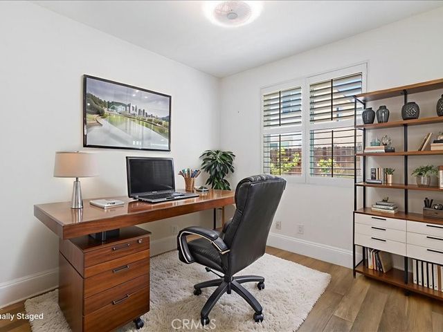 22821 Oak Knoll, Carson, CA 90745