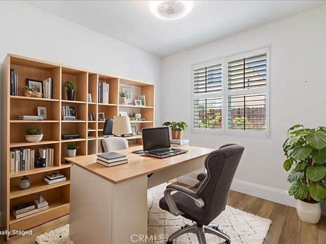 22821 Oak Knoll, Carson, CA 90745