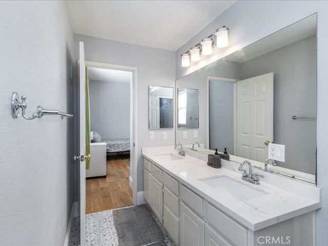22821 Oak Knoll, Carson, CA 90745