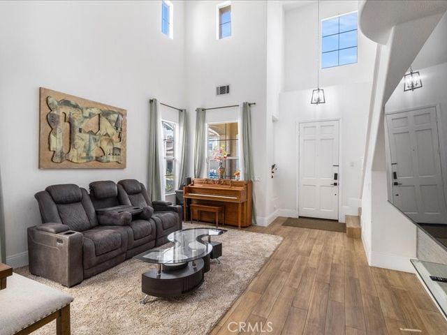 22821 Oak Knoll, Carson, CA 90745