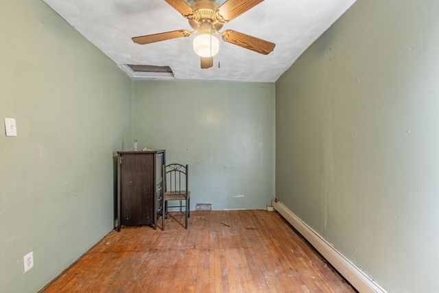 6835 S Winchester Avenue, Chicago, IL 60636