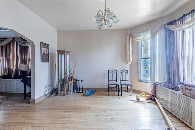 6835 S Winchester Avenue, Chicago, IL 60636