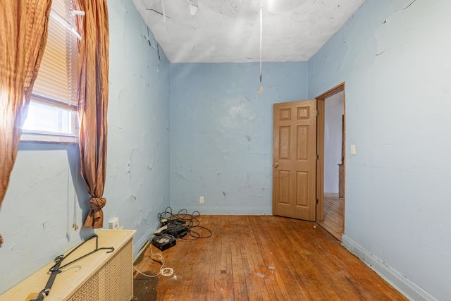 6835 S Winchester Avenue, Chicago, IL 60636