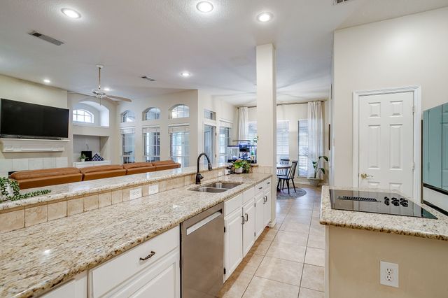 505 Dorcas Lane, Arlington, TX 76013