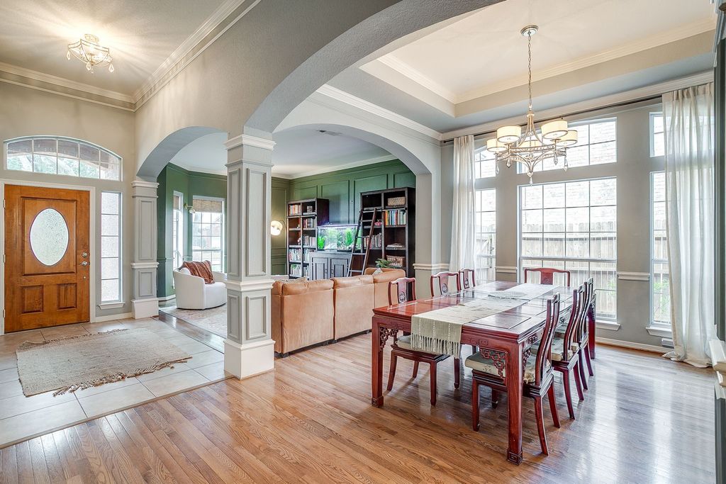 505 Dorcas Lane, Arlington, TX 76013