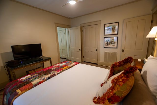 1947 Madison Ave Apt 2, Memphis, TN 38104