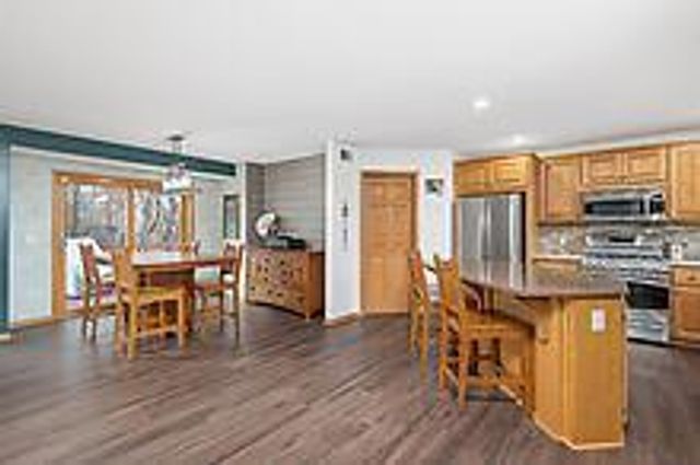 13652 Isanti Street NE, Andover, MN 55304