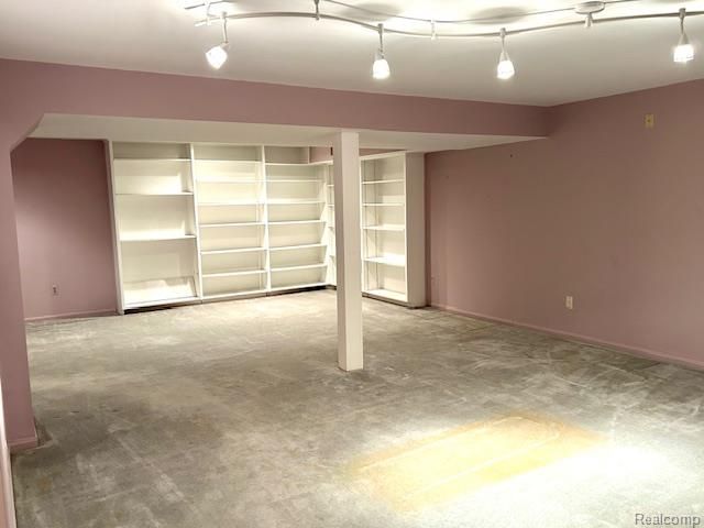 7305 Meadowridge Circle 28, West Bloomfield Charter Township, MI 48322