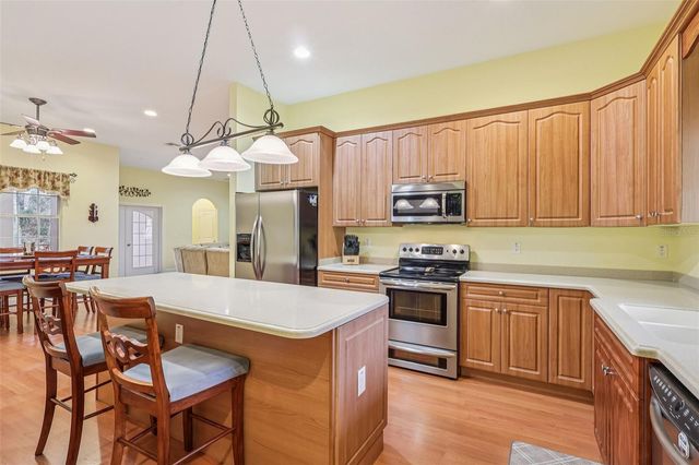 30342 VITEX AVENUE, Eustis, FL 32736