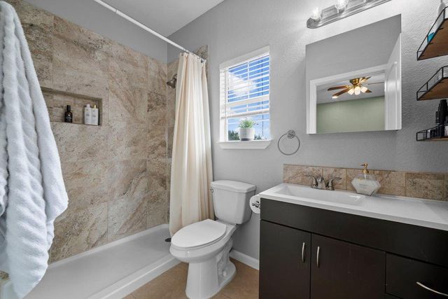 10604 Lake Beach DR, Dripping Springs, TX 78620