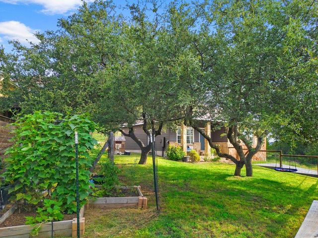 10604 Lake Beach DR, Dripping Springs, TX 78620
