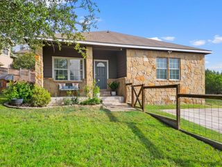 10604 Lake Beach DR, Dripping Springs, TX 78620