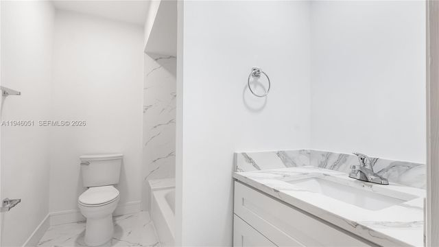 223 SW 1st Ct, Pompano Beach, FL 33060