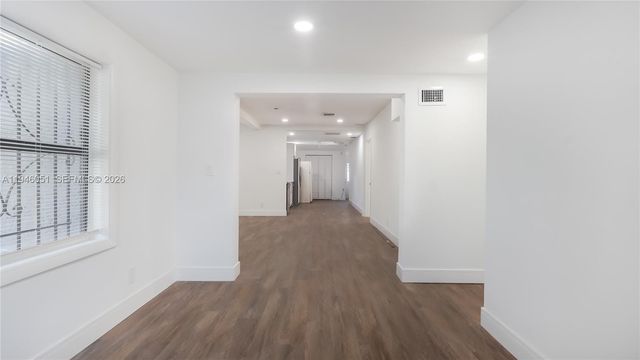 223 SW 1st Ct, Pompano Beach, FL 33060