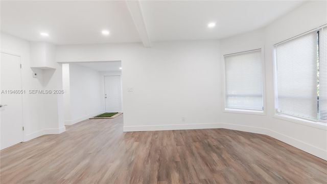 223 SW 1st Ct, Pompano Beach, FL 33060