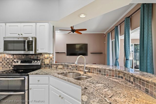 5080 Strafford Oaks Drive, Sebring, FL 33875