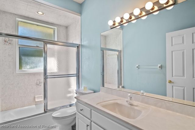 5080 Strafford Oaks Drive, Sebring, FL 33875