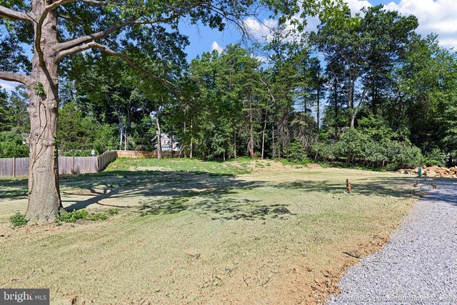 5 ROCK MANOR AVE, Wilmington, DE 19803