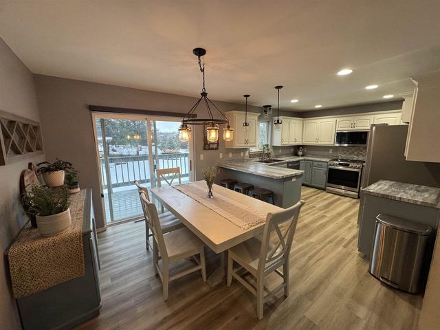 2340 TALLADEGA SPEEDWAY DRIVE, De Pere, WI 54115