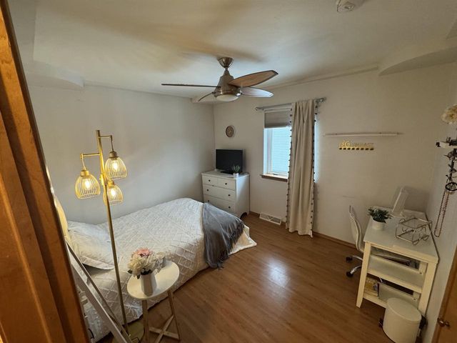 2340 TALLADEGA SPEEDWAY DRIVE, De Pere, WI 54115