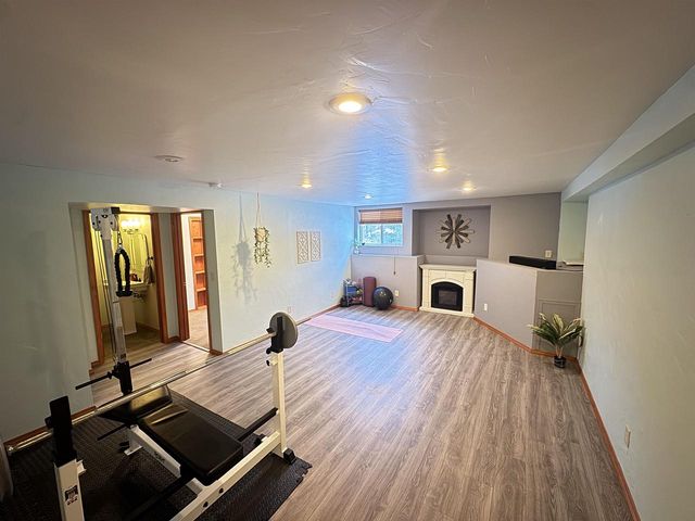 2340 TALLADEGA SPEEDWAY DRIVE, De Pere, WI 54115