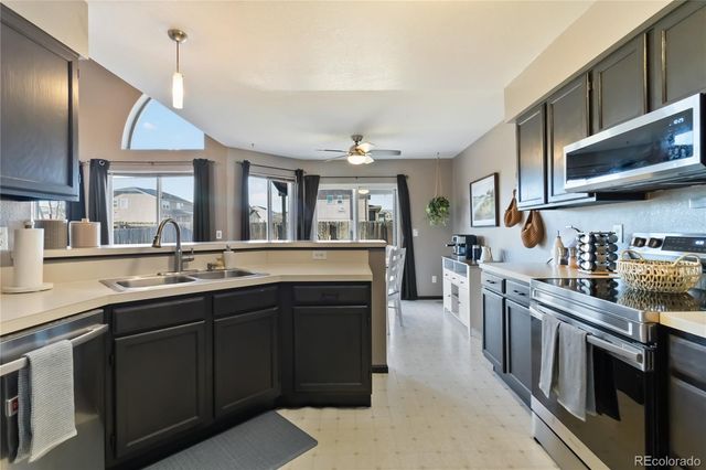 8827 Cloverleaf Circle, Parker, CO 80134