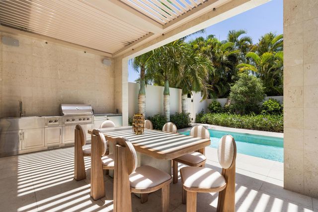 1234 George Bush Boulevard, Delray Beach, FL 33483