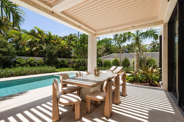 1234 George Bush Boulevard, Delray Beach, FL 33483