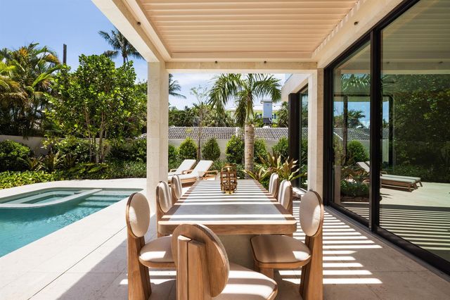1234 George Bush Boulevard, Delray Beach, FL 33483
