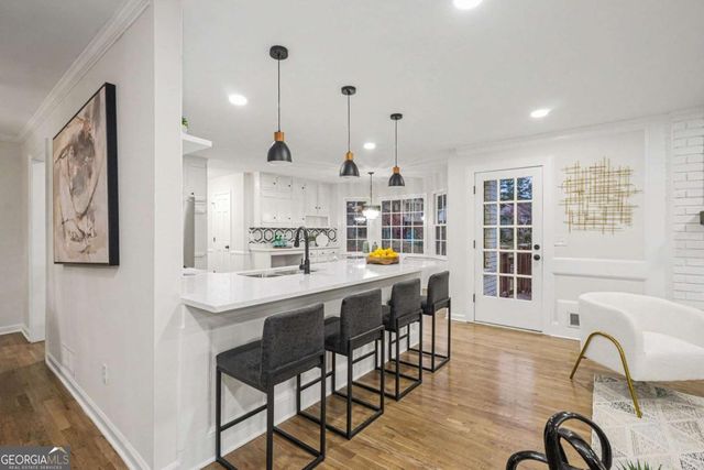 5464 Breathitt Drive SW, Lilburn, GA 30047