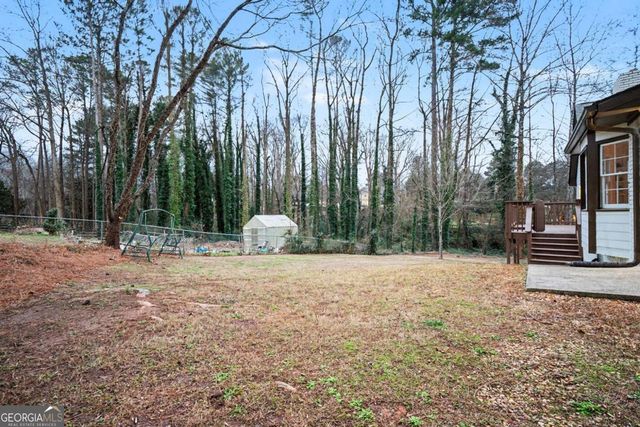 5464 Breathitt Drive SW, Lilburn, GA 30047