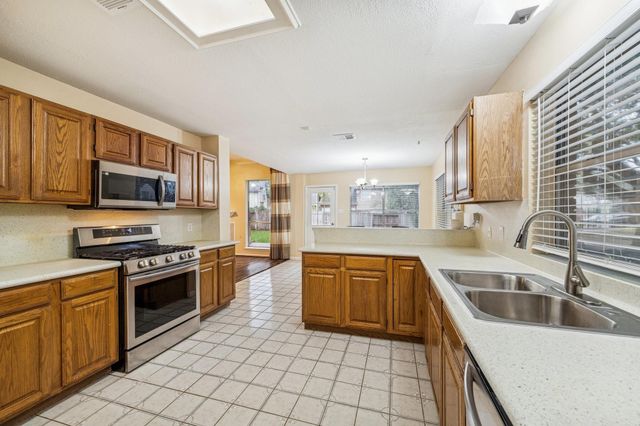 6327 Box Bluff Court, Sugar Land, TX 77479