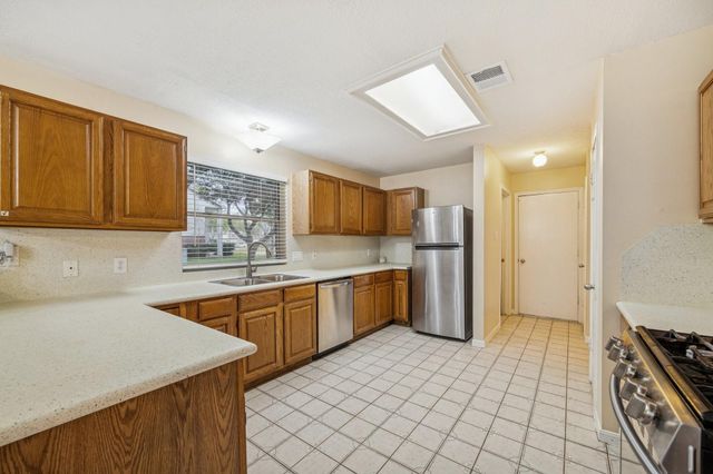 6327 Box Bluff Court, Sugar Land, TX 77479