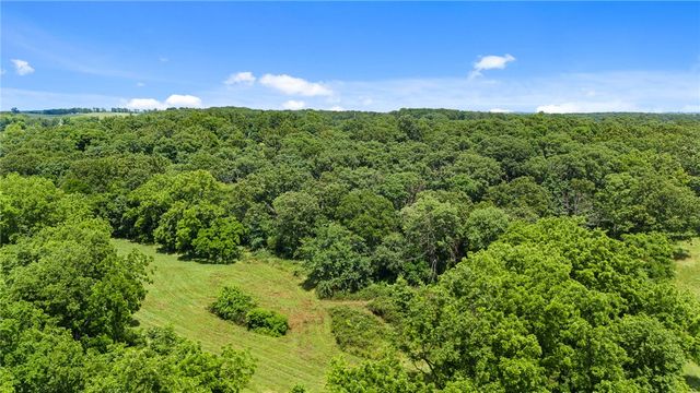 17681 Peterson Road, Gentry, AR 72734