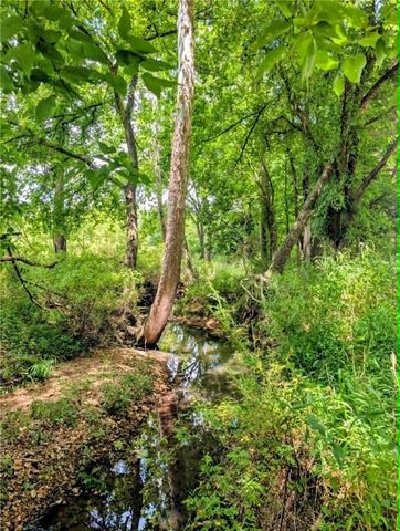 17681 Peterson Road, Gentry, AR 72734
