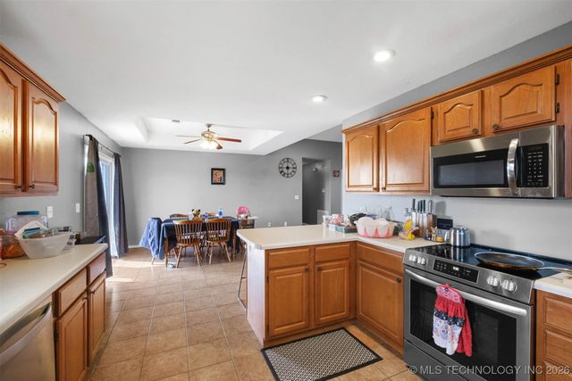 470242 E 680 Road, Westville, OK 74965