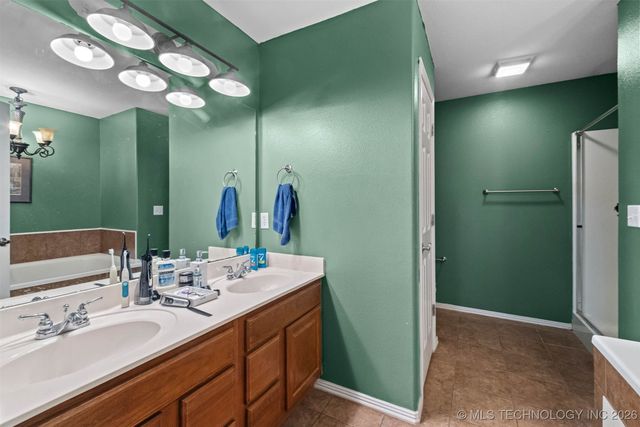 470242 E 680 Road, Westville, OK 74965