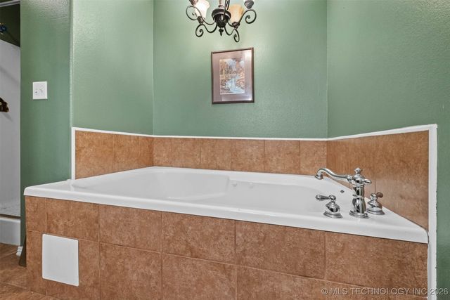 470242 E 680 Road, Westville, OK 74965