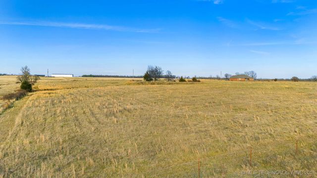 470242 E 680 Road, Westville, OK 74965
