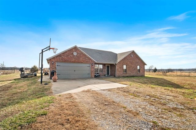 470242 E 680 Road, Westville, OK 74965