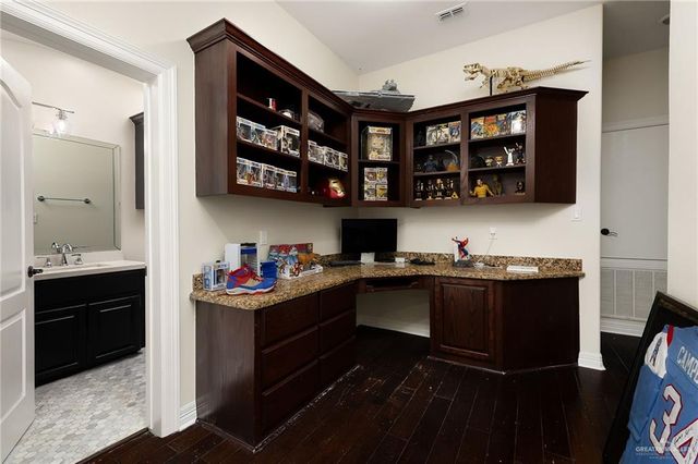 3102 Ginger Avenue, Edinburg, TX 78539