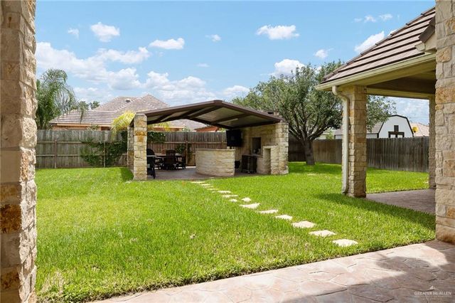 3102 Ginger Avenue, Edinburg, TX 78539