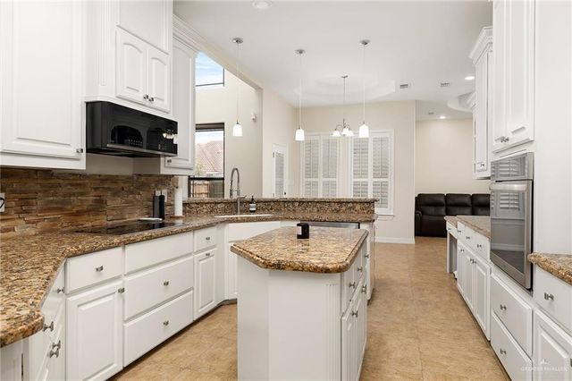 3102 Ginger Avenue, Edinburg, TX 78539