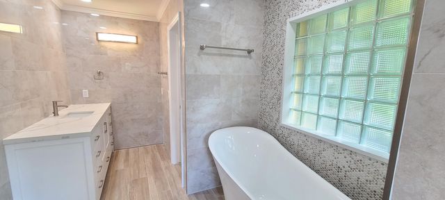 2099 Greenview Cove Drive, Wellington, FL 33414