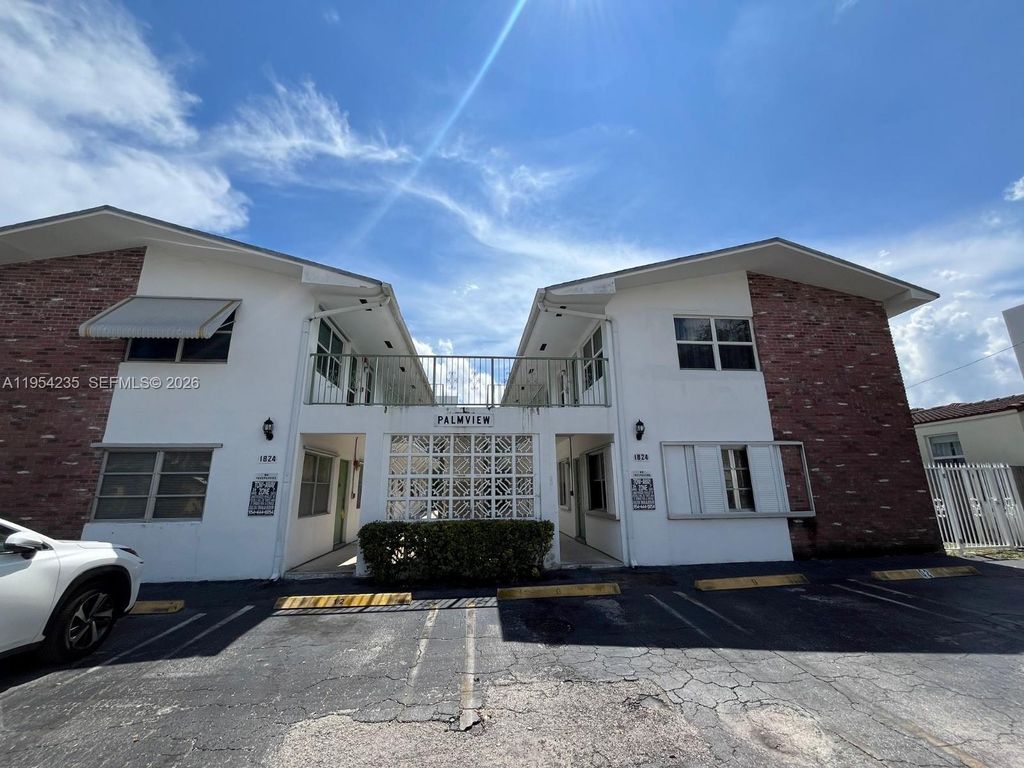 1824 Monroe Street 1, Hollywood, FL 33020