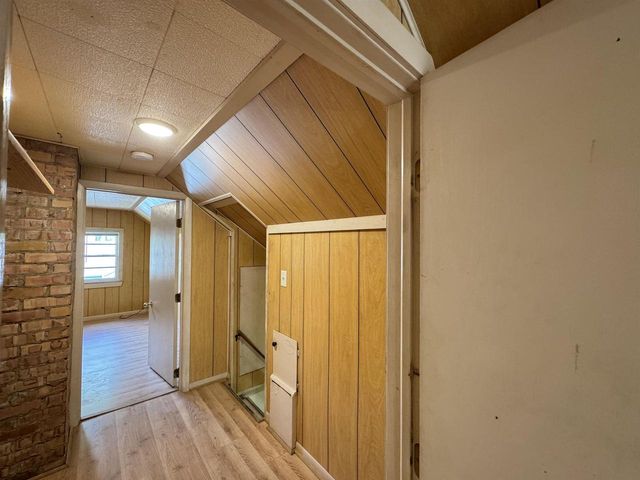 720 E FULTON STREET, Waupaca, WI 54981