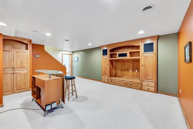 1935 W TELEMARK CIRCLE, Green Bay, WI 54313