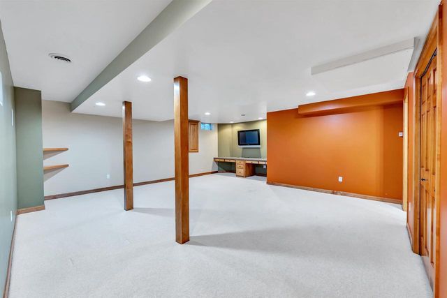 1935 W TELEMARK CIRCLE, Green Bay, WI 54313