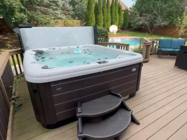 1935 W TELEMARK CIRCLE, Green Bay, WI 54313